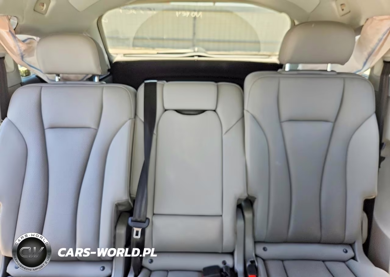 2022 Audi Q7 Premium Plus VIN:WA1LXBF78ND017129 - 10