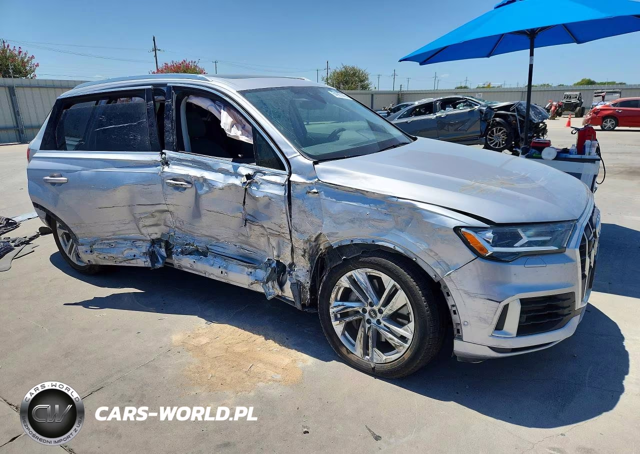 2022 Audi Q7 Premium Plus VIN:WA1LXBF78ND017129 - 4