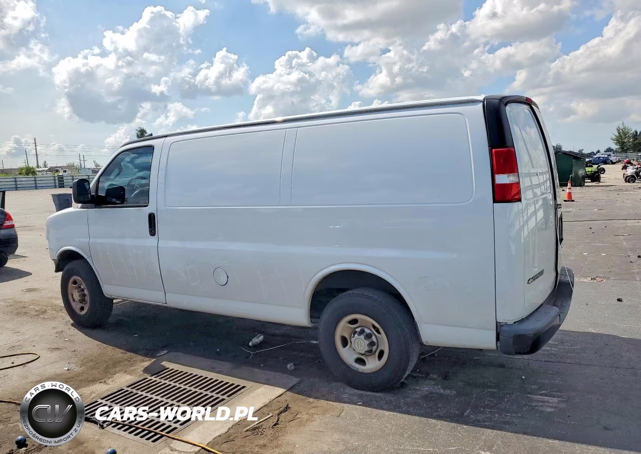 2021 Chevrolet Express G2500 VIN:1GCWGAF71M1151901 - 2