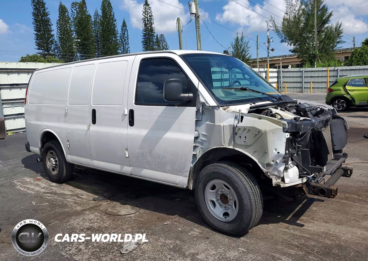 2021 Chevrolet Express G2500 VIN:1GCWGAF71M1151901 - 4