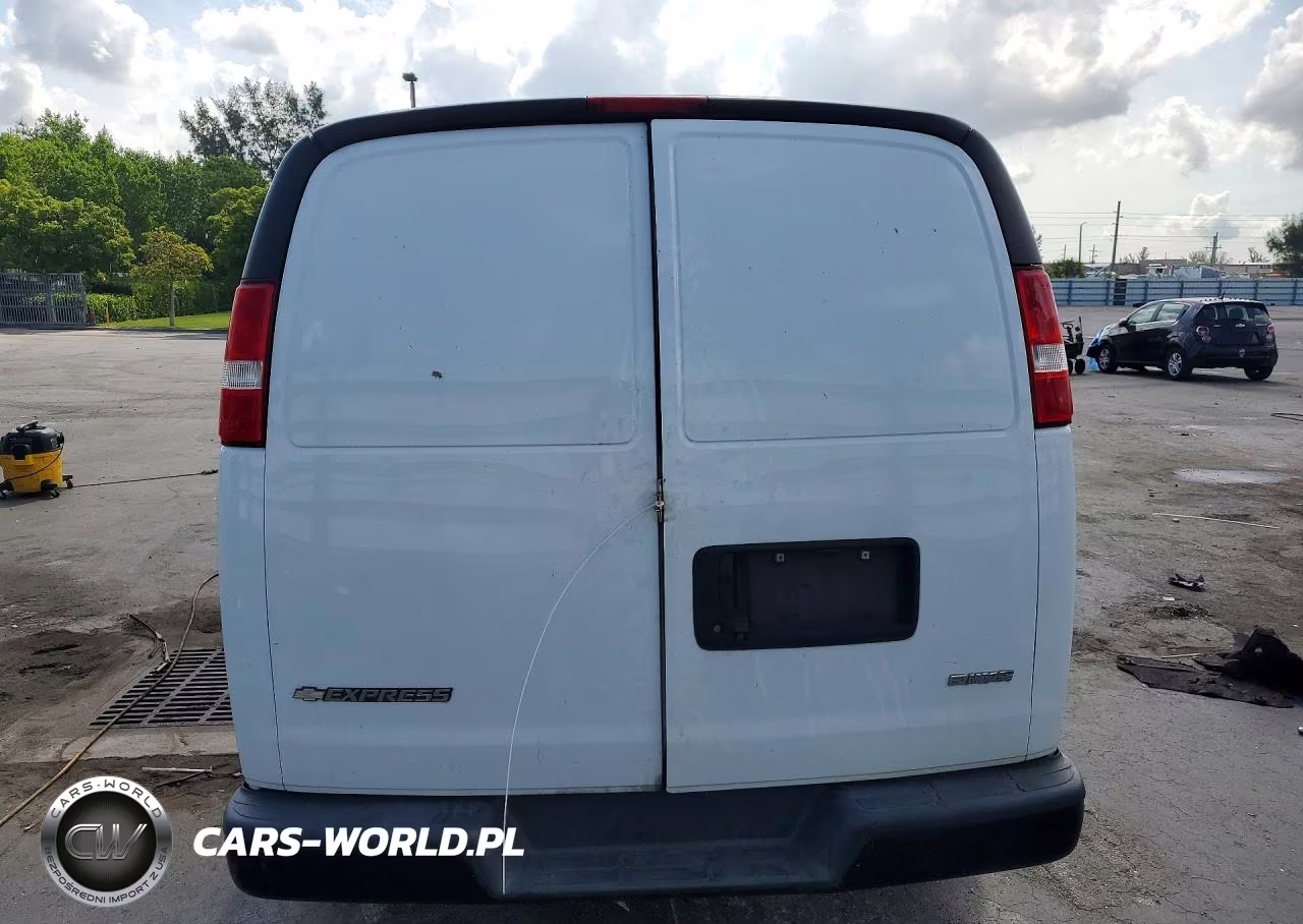 2021 Chevrolet Express G2500 VIN:1GCWGAF71M1151901 - 6