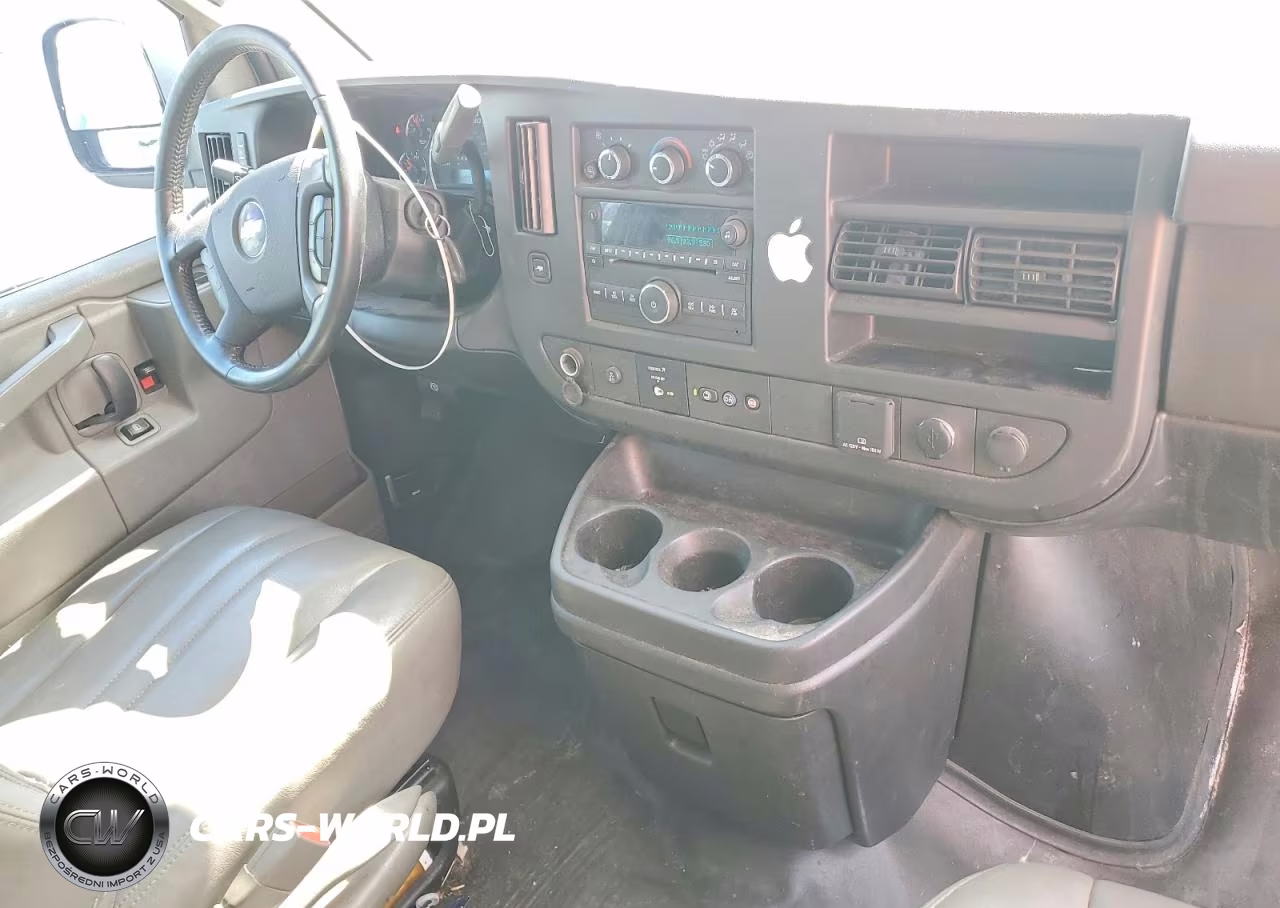2021 Chevrolet Express G2500 VIN:1GCWGAF71M1151901 - 8