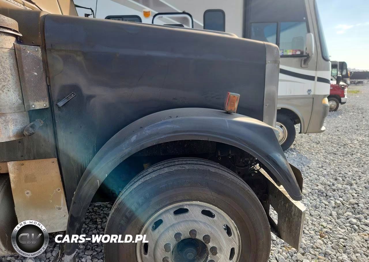 1997 Freightliner Fld120 Tow Truck VIN:1FV8F0Y92VH833851 - 11
