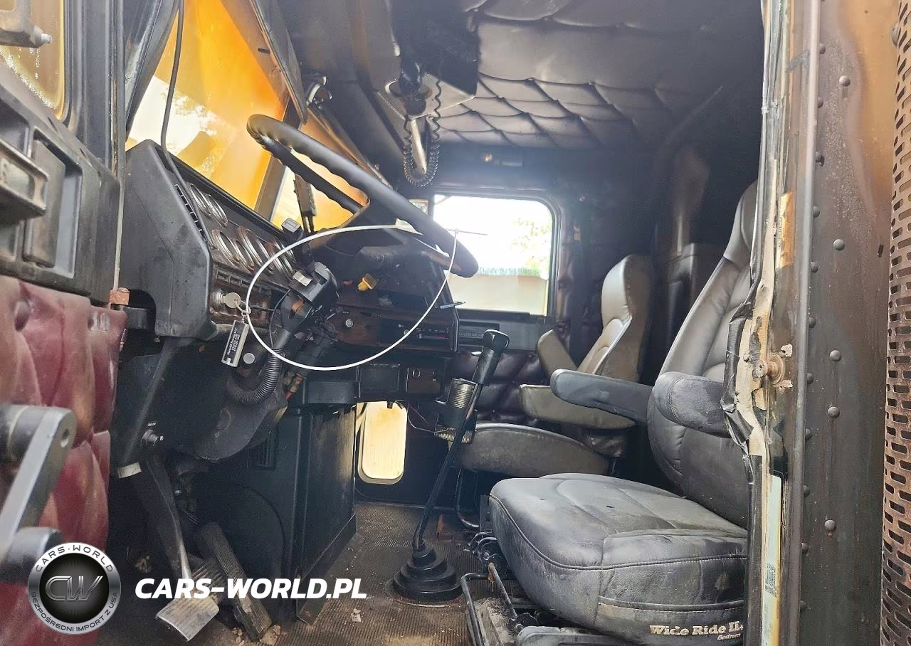 1997 Freightliner Fld120 Tow Truck VIN:1FV8F0Y92VH833851 - 7