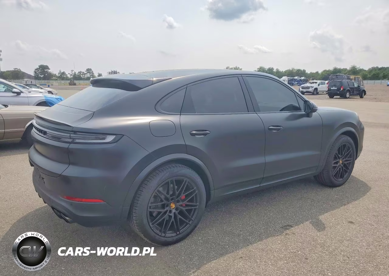 2024 Porsche Cayenne Coupe VIN:WP1BA2AY7RDA54647 - 3