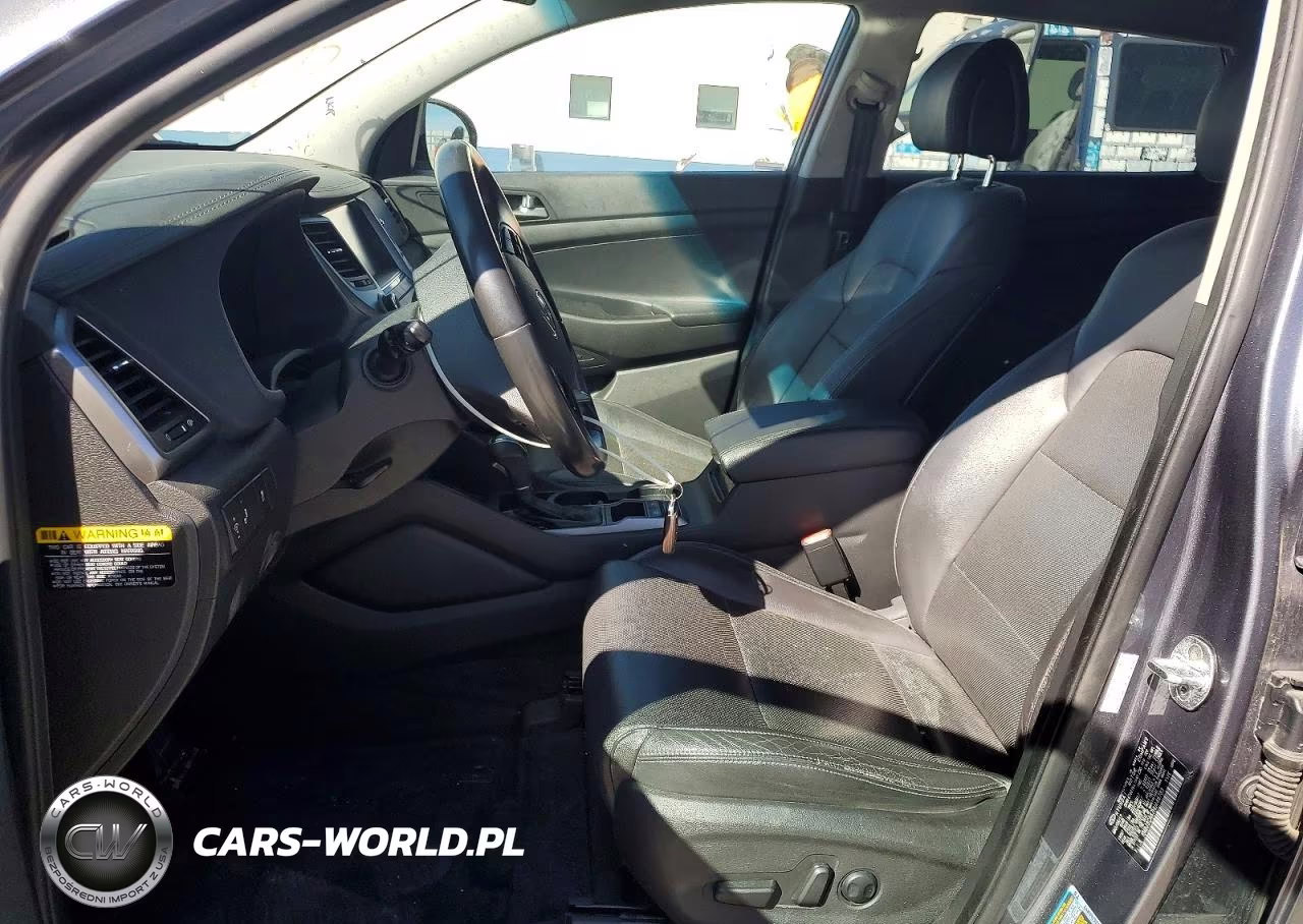 2017 Hyundai Tucson Se Plus VIN:KM8J3CA47HU448783 - 7
