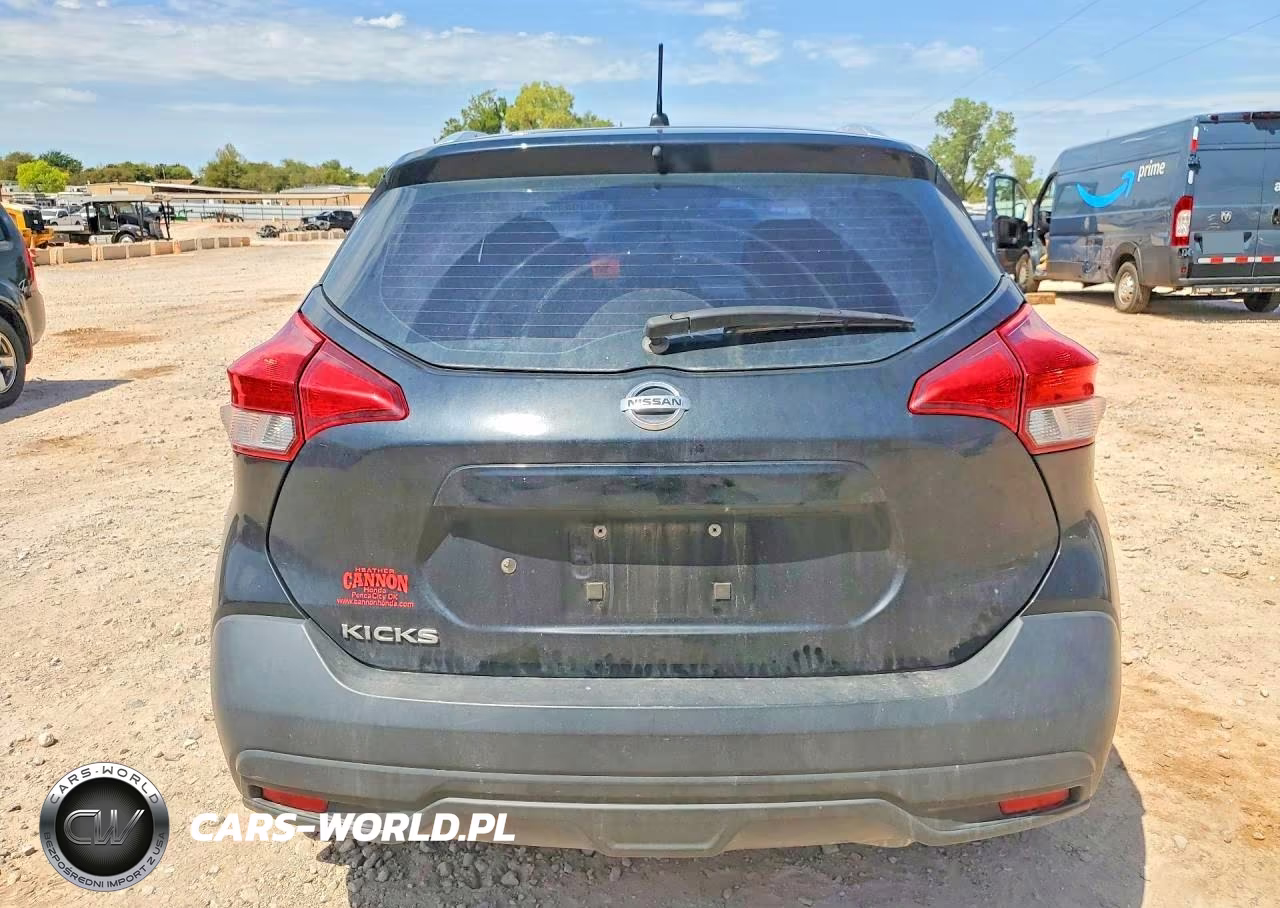 2018 Nissan Kicks S VIN:3N1CP5CU3JL544049 - 6
