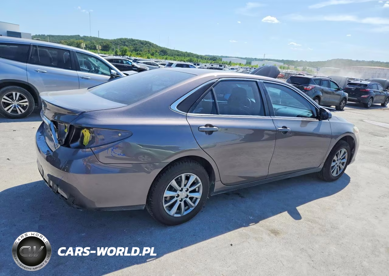 2015 Toyota Camry Le VIN:4T4BF1FK9FR497185 - 3