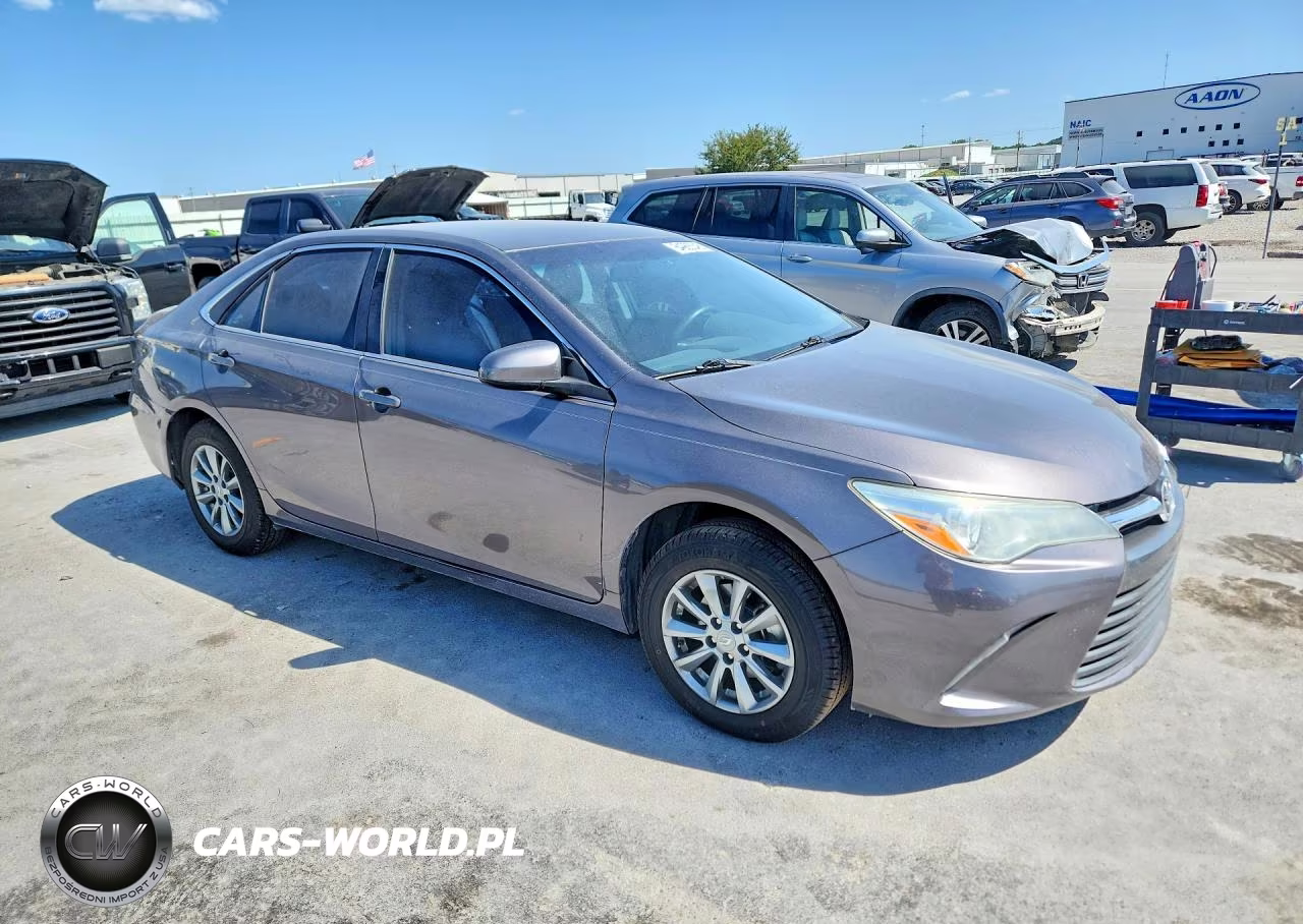 2015 Toyota Camry Le VIN:4T4BF1FK9FR497185 - 4