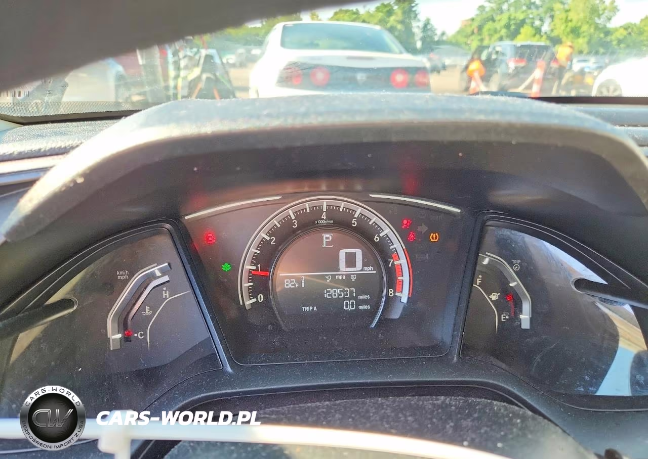 2018 Honda Civic Lx VIN:2HGFC2F57JH517827 - 9