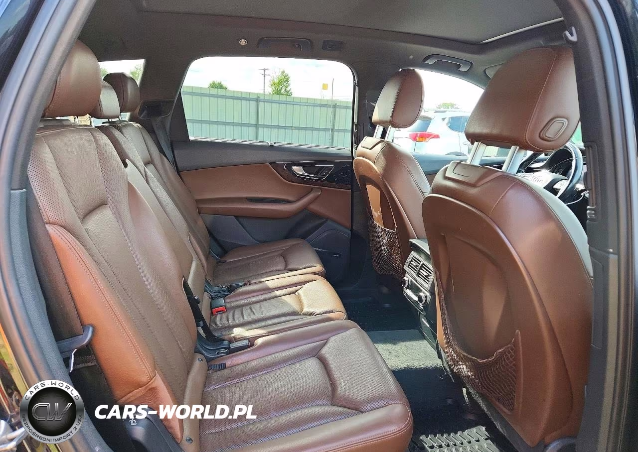 2017 Audi Q7 Prestige VIN:WA1VABF79HD025965 - 11