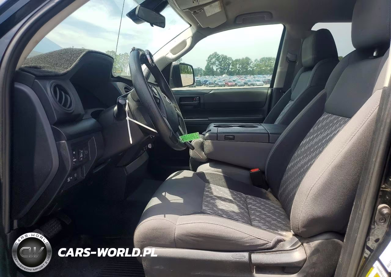 2019 Toyota Tundra Sr VIN:5TFUM5F16KX083382 - 7