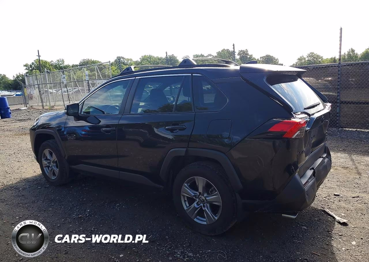 2024 Toyota Rav4 Xle VIN:2T3P1RFV1RC409928 - 2