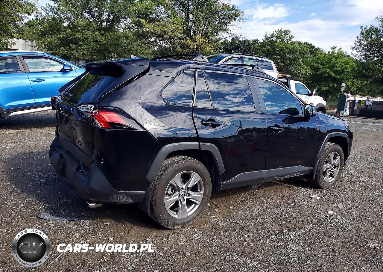 2024 Toyota Rav4 Xle VIN:2T3P1RFV1RC409928 - 3