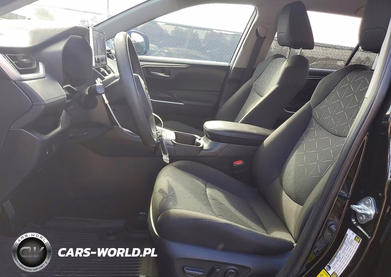 2024 Toyota Rav4 Xle VIN:2T3P1RFV1RC409928 - 7