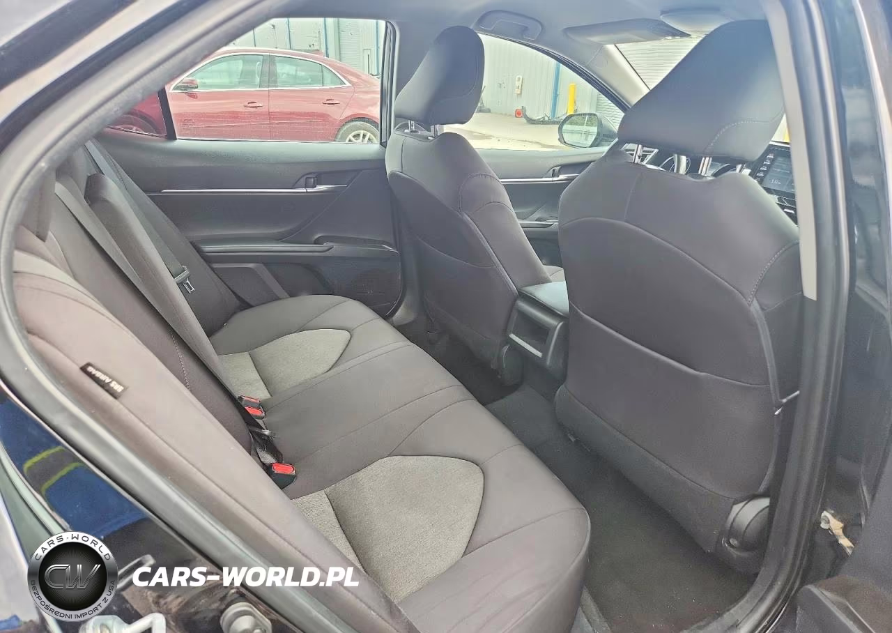 2021 Toyota Camry Le VIN:4T1C11AK5MU550790 - 10