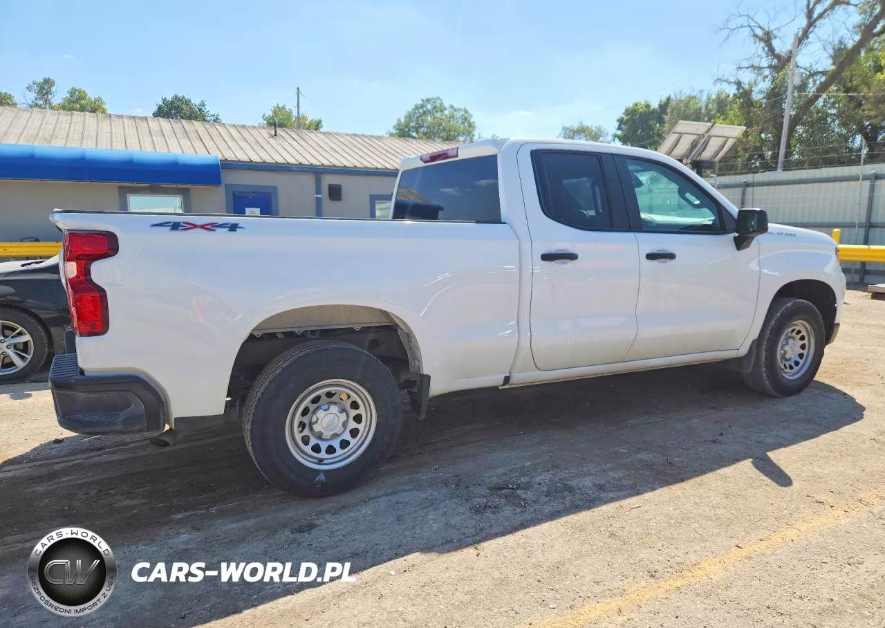 2025 Chevrolet Silverado K1500 VIN:1GCRKAED9SZ174862 - 3