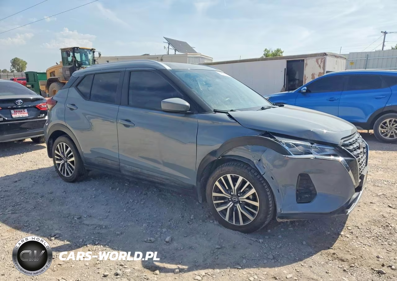 2022 Nissan Kicks Sv VIN:3N1CP5CV3NL496759 - 4