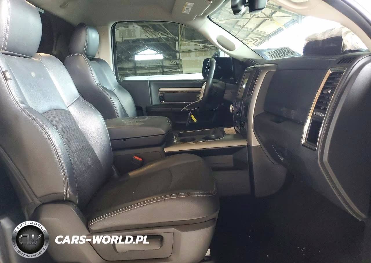 2017 Ram 1500 Sport VIN:3C6JR6CT1HG668293 - 10