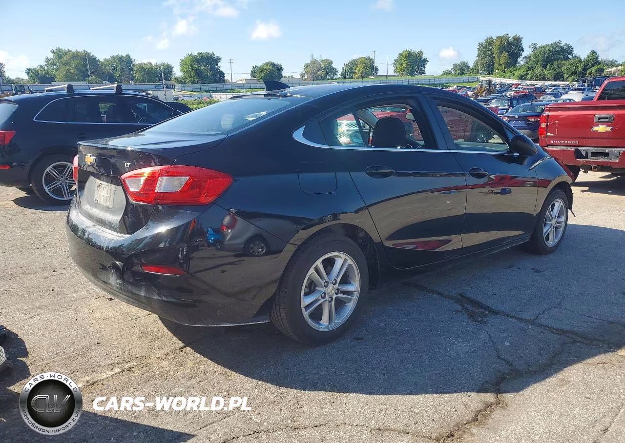 2017 Chevrolet Cruze Lt VIN:1G1BE5SMXH7240644 - 3