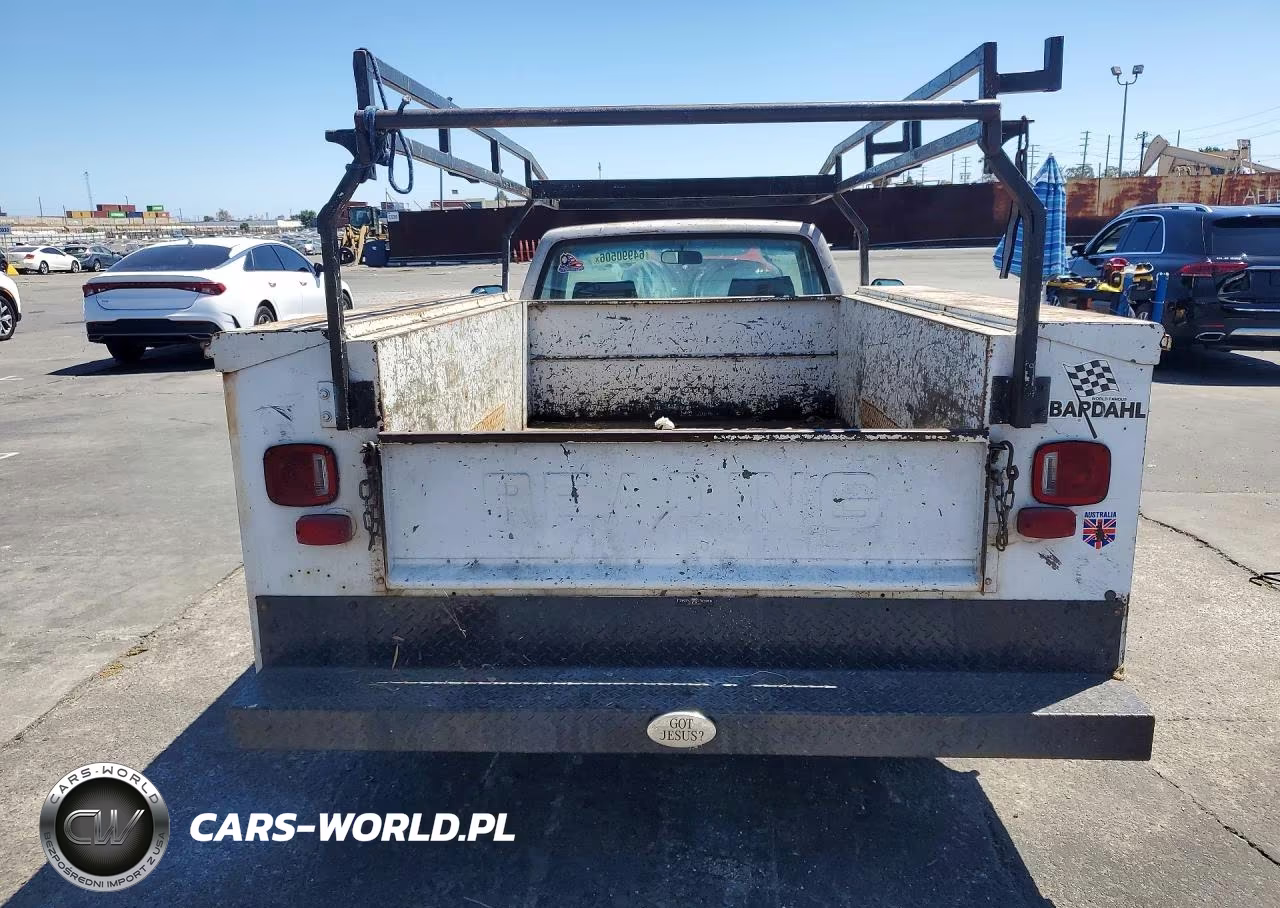1989 Toyota Pickup Deluxe VIN:JT4RN82P7K0003028 - 6