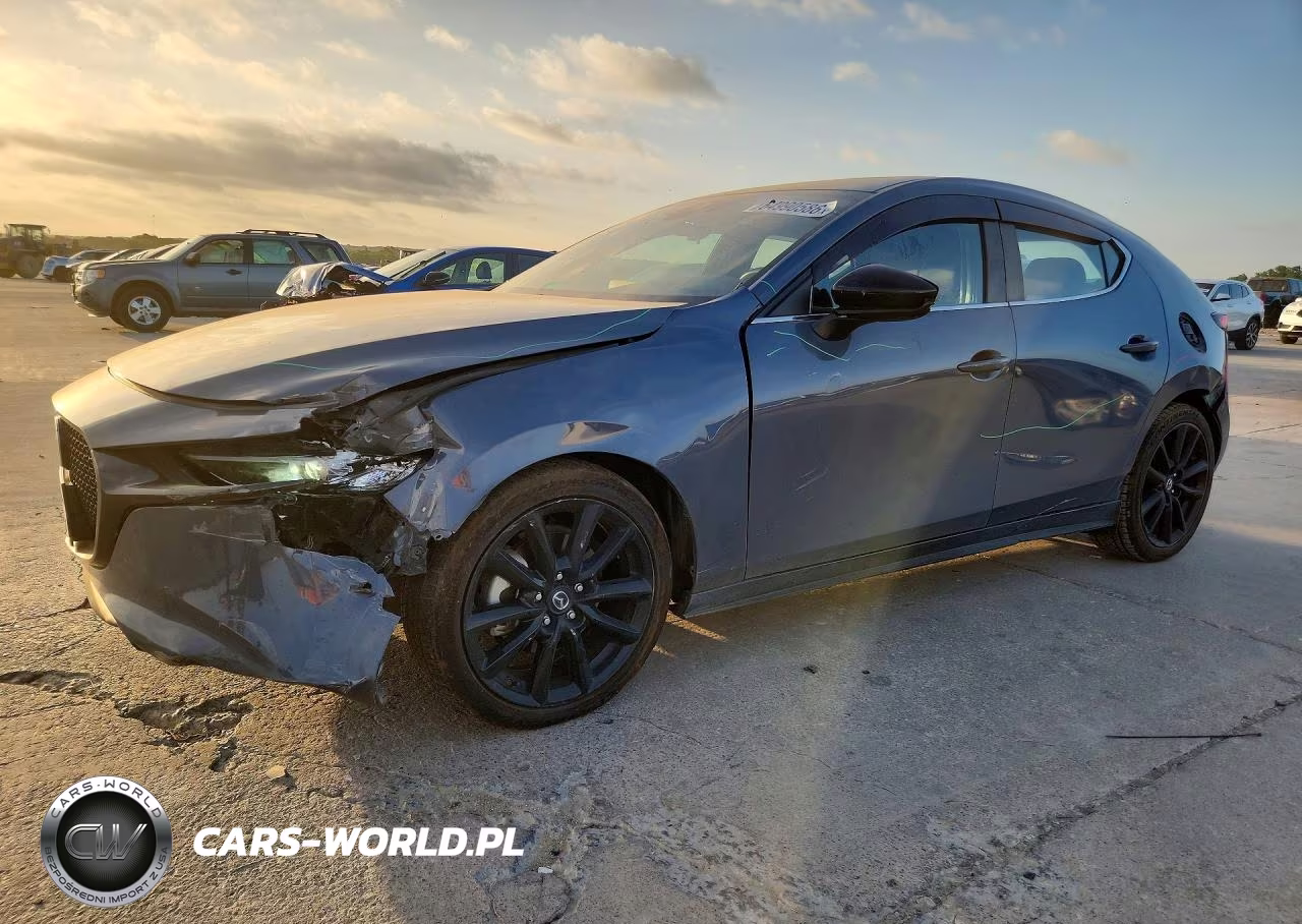 2023 Mazda 3 Preferred – zdjęcie 1 z 12