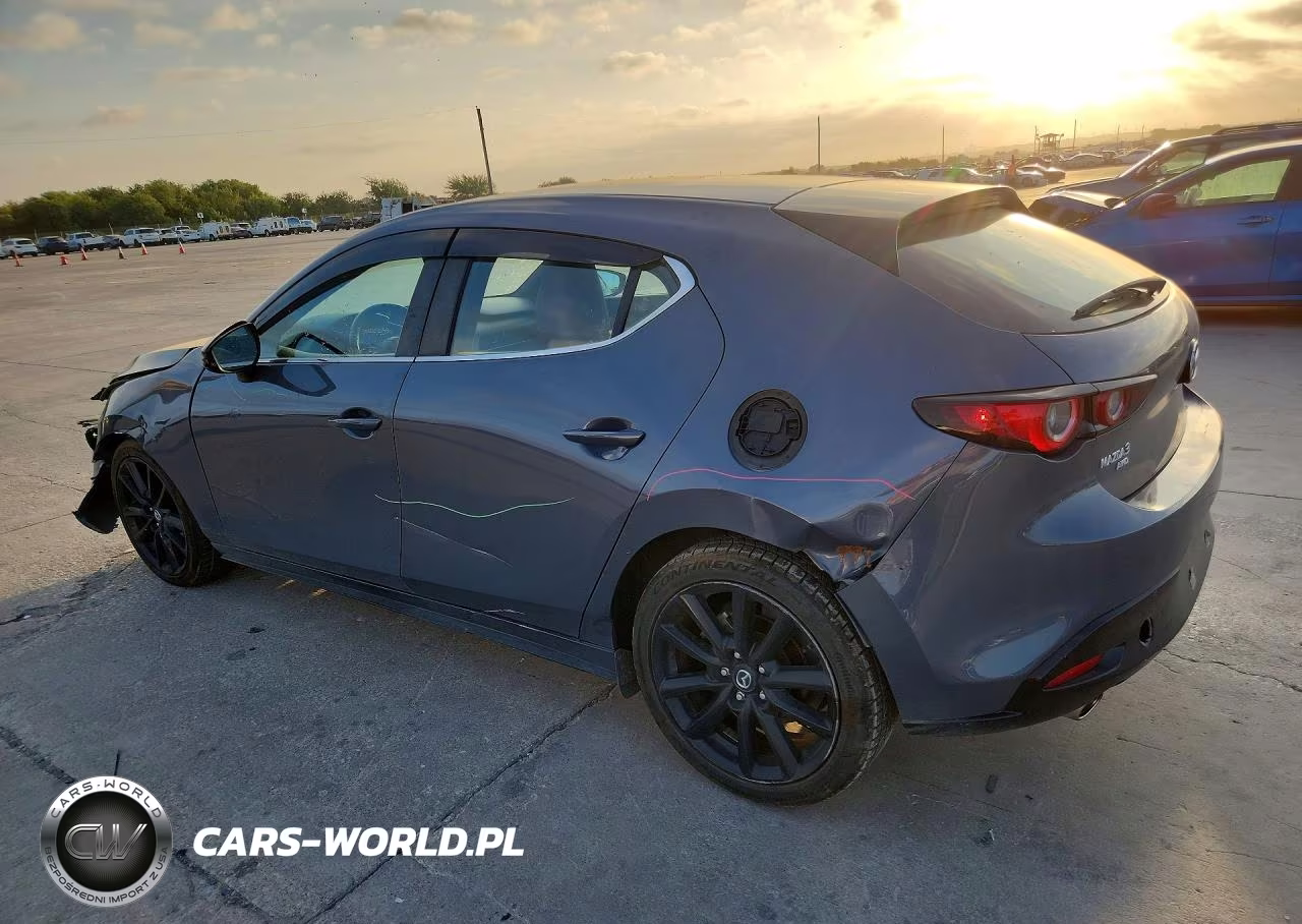 2023 Mazda 3 Preferred VIN:JM1BPBLM9P1611180 - 2