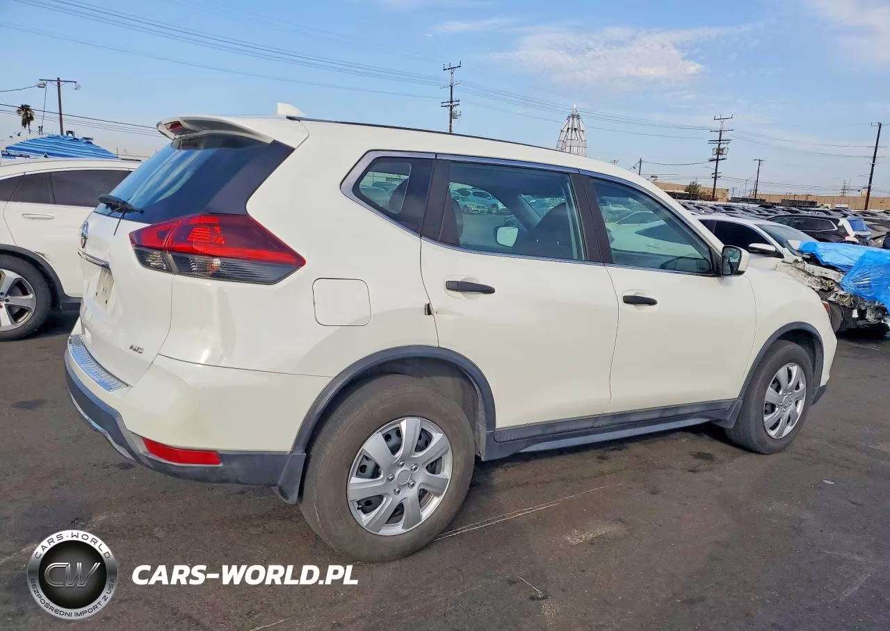 2018 Nissan Rogue S VIN:5N1AT2MV8JC716976 - 3