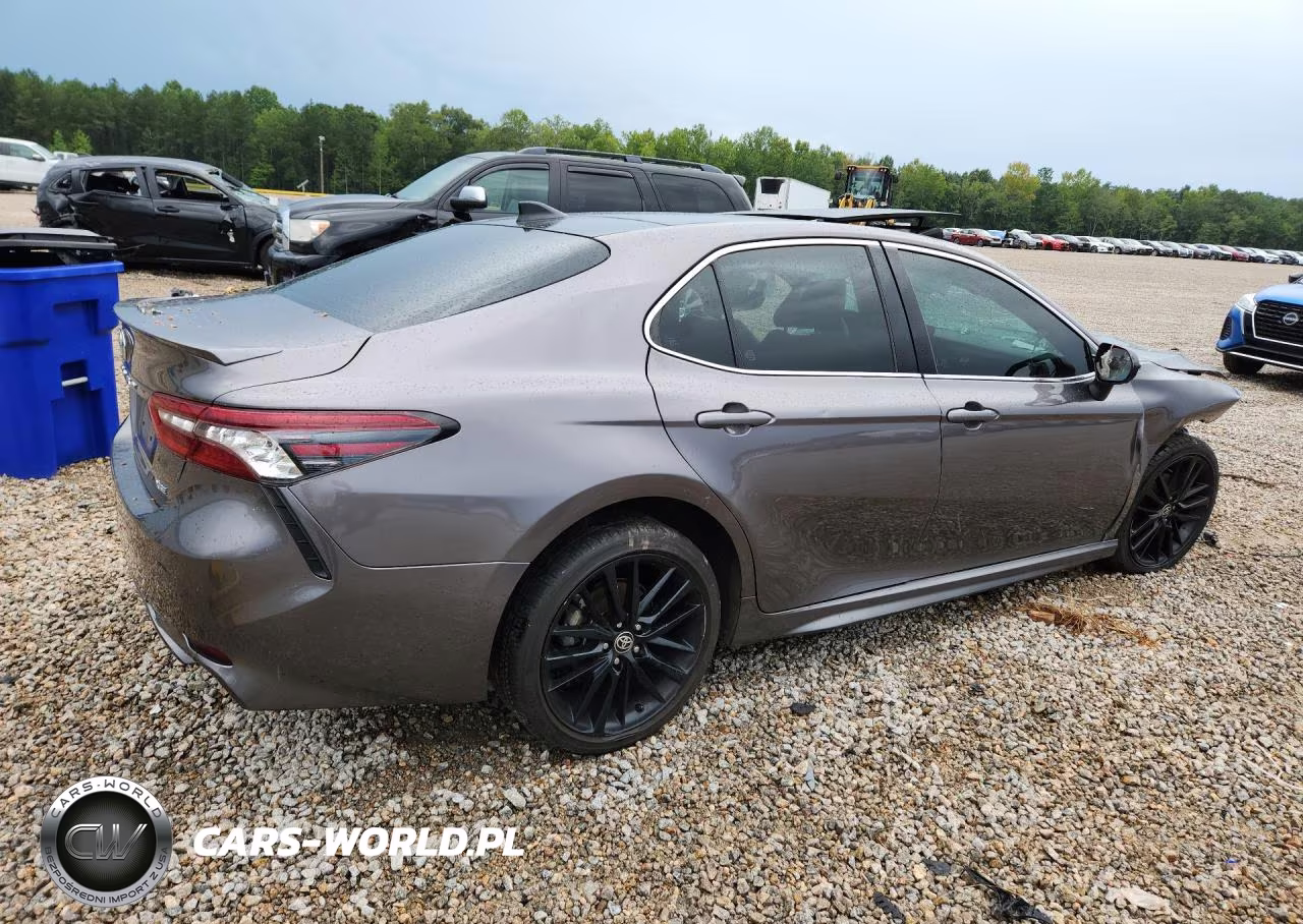 2021 Toyota Camry Xse VIN:4T1K61AK7MU616415 - 3