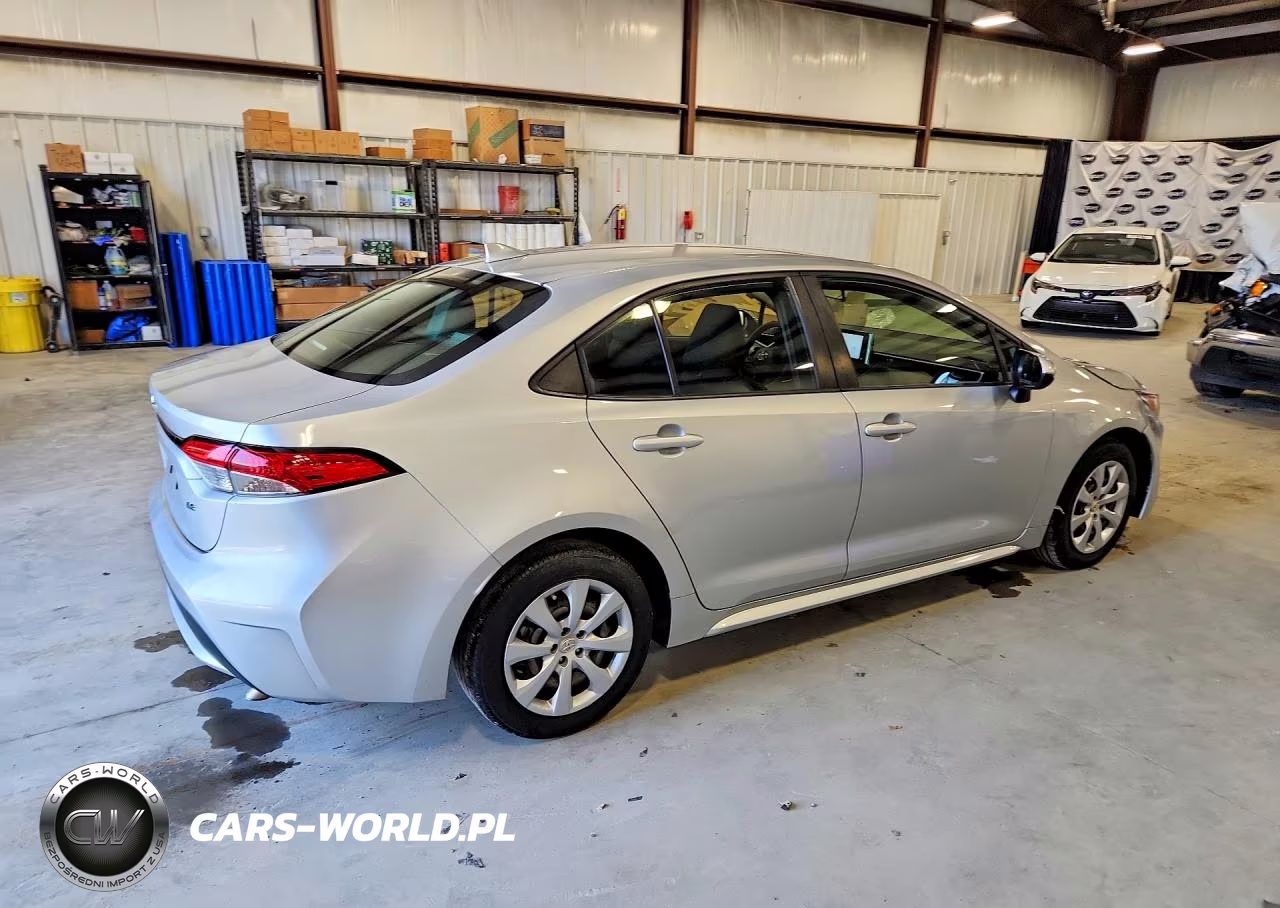 2021 Toyota Corolla Le VIN:JTDEPMAE2MJ160853 - 3