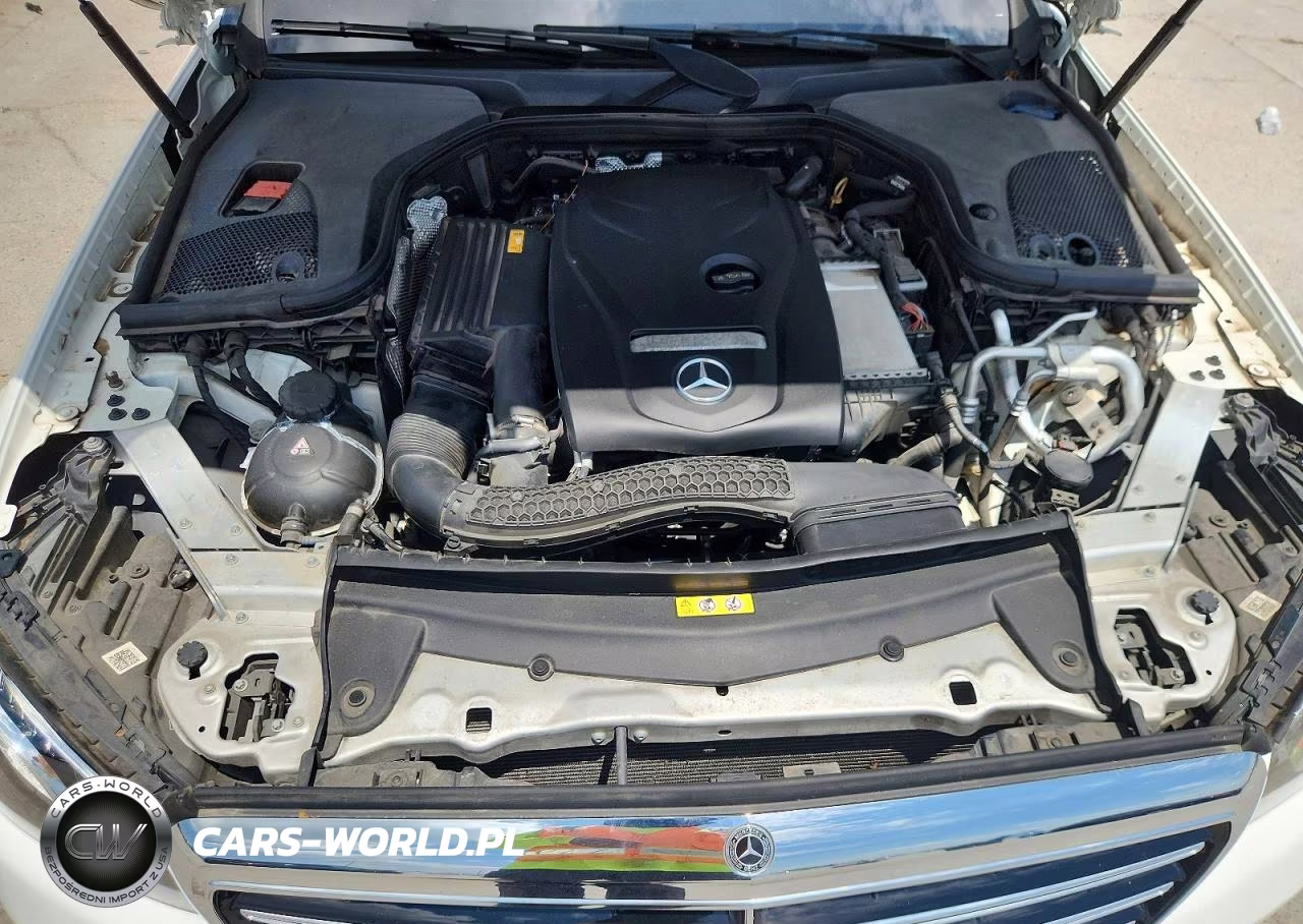 2018 Mercedes-Benz E 300 VIN:WDDZF4JB5JA410582 - 11