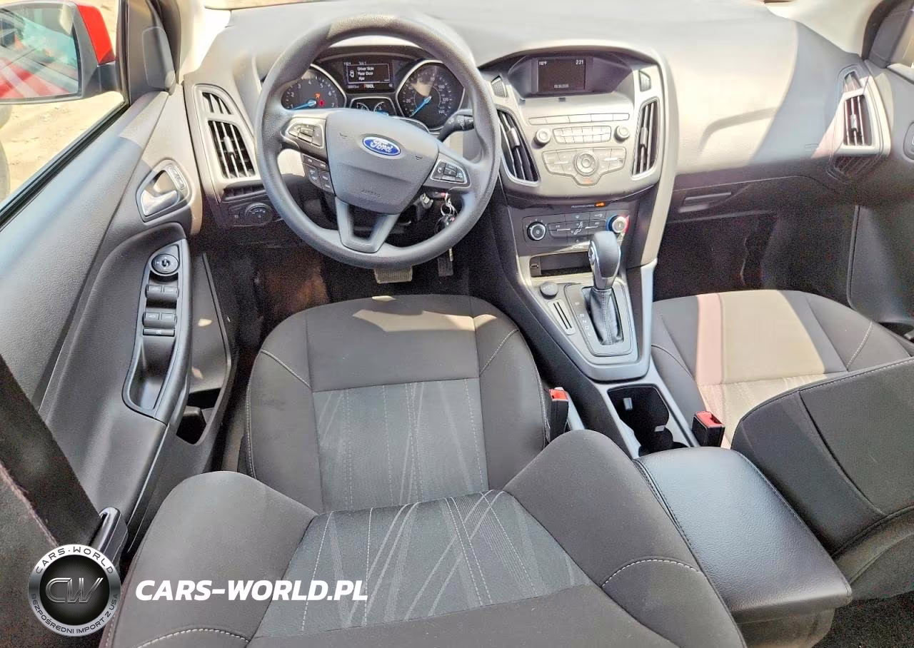 2018 Ford Focus Se VIN:1FADP3F27JL291741 - 8