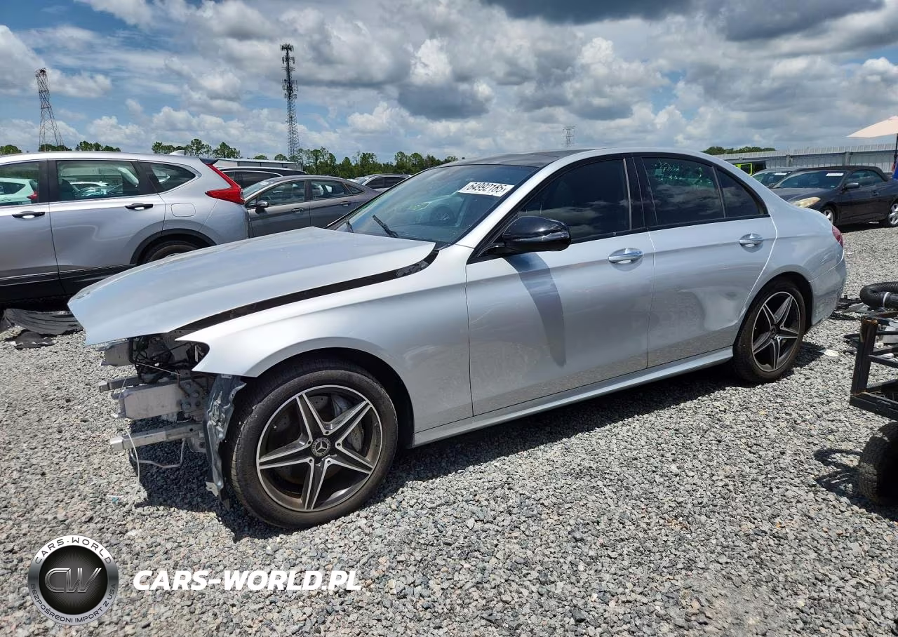 2018 Mercedes-Benz E 300 4Matic VIN:WDDZF4KB7JA407262 - 1