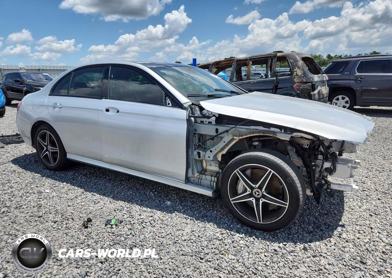 2018 Mercedes-Benz E 300 4Matic VIN:WDDZF4KB7JA407262 - 4