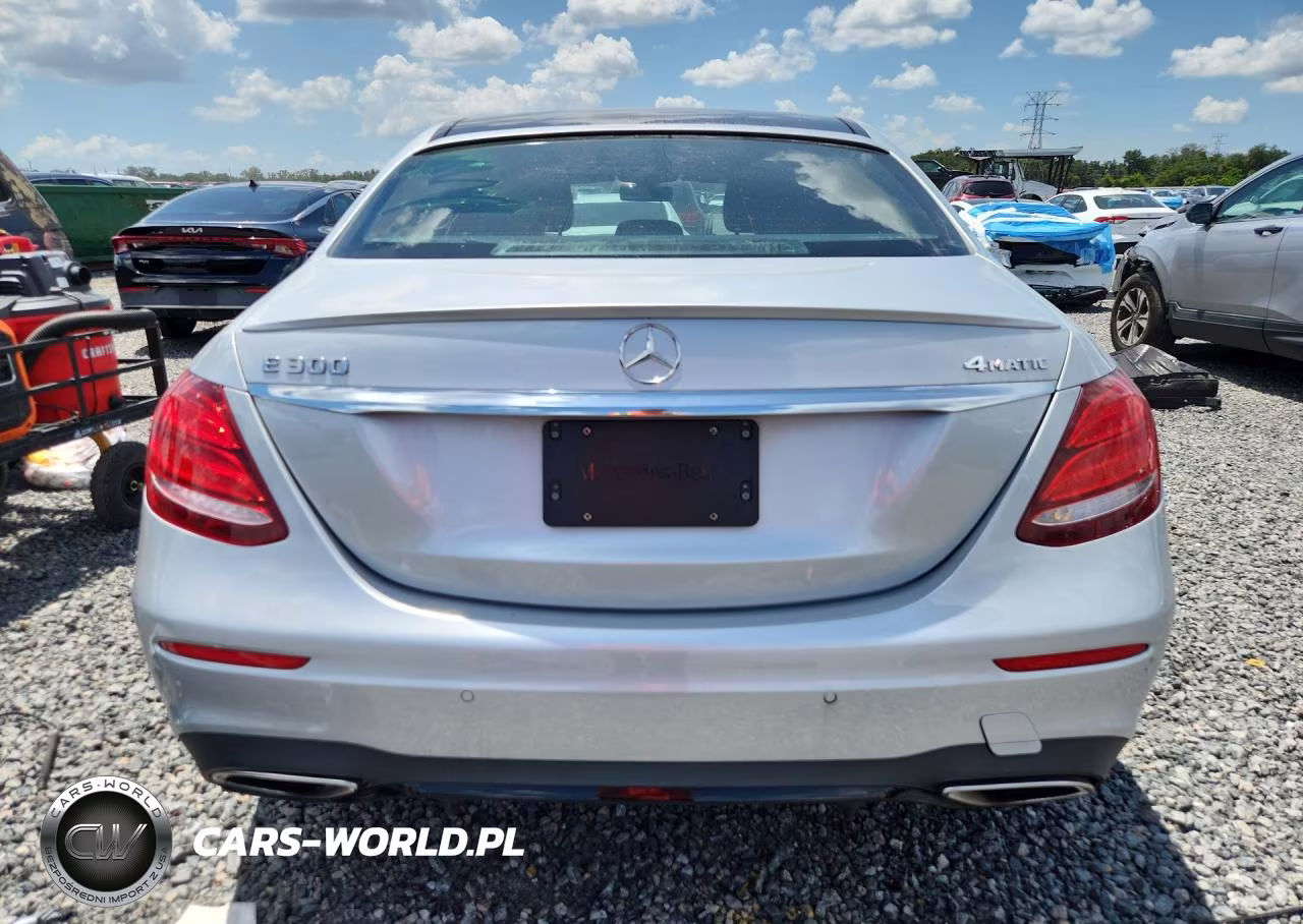 2018 Mercedes-Benz E 300 4Matic VIN:WDDZF4KB7JA407262 - 6
