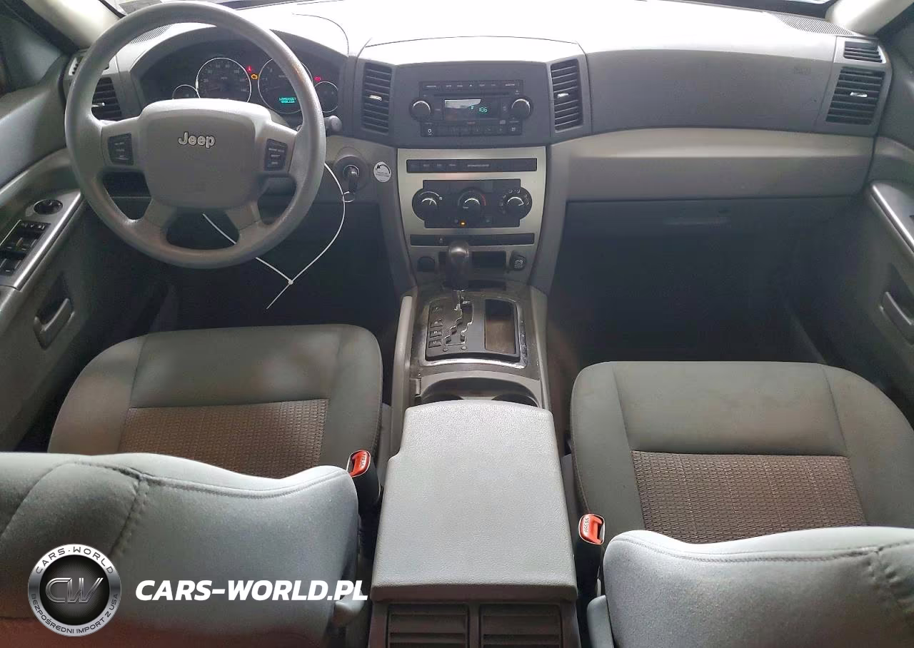 2007 Jeep Grand Cherokee Laredo VIN:1J8GR48K77C681857 - 8