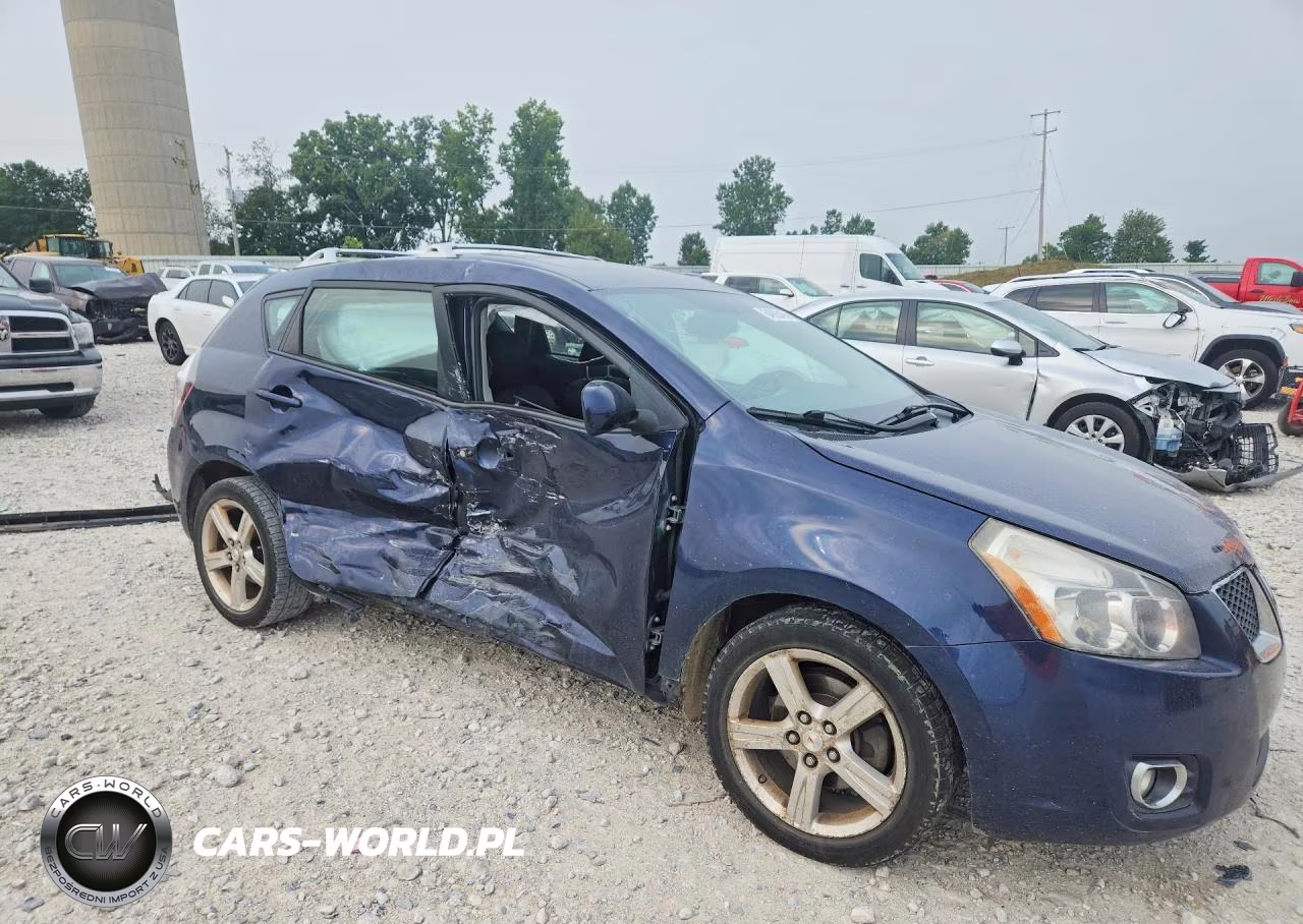 2009 Pontiac Vibe VIN:5Y2SP670X9Z409919 - 4
