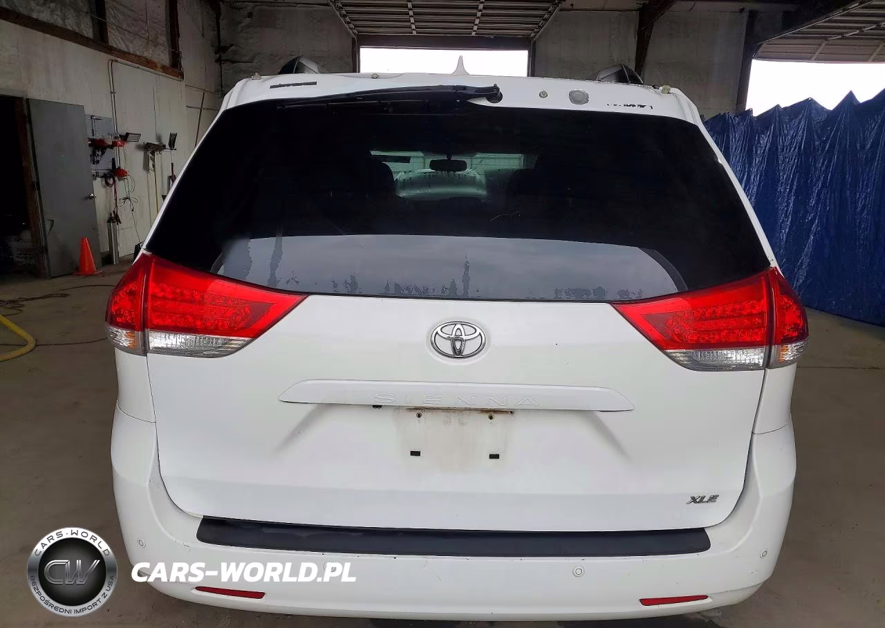 2011 Toyota Sienna Xle 8-Passenger VIN:5TDYK3DC2BS011472 - 6