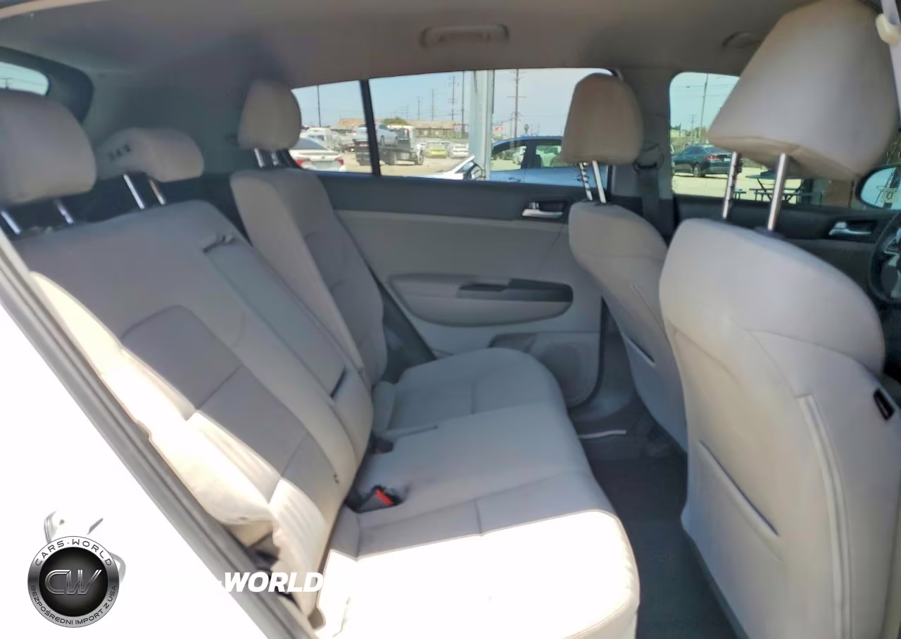 2019 Kia Sportage Lx VIN:KNDPM3AC6K7579146 - 11