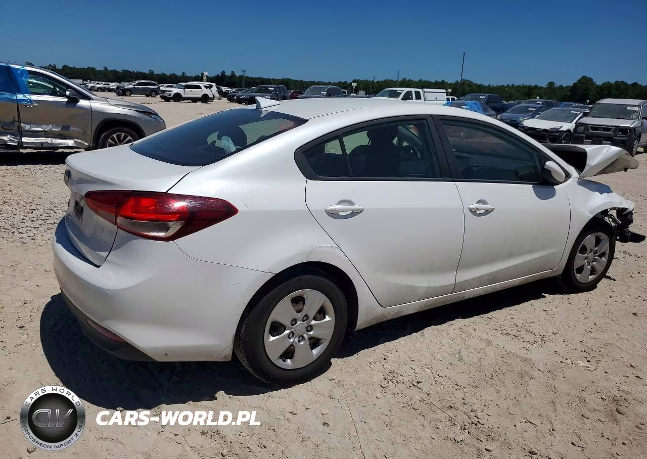 2018 Kia Forte Lx VIN:3KPFL4A79JE164361 - 3