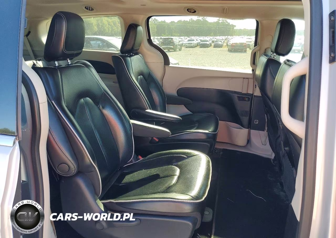 2022 Chrysler Pacifica Hybrid Limited VIN:2C4RC1S75NR145000 - 11