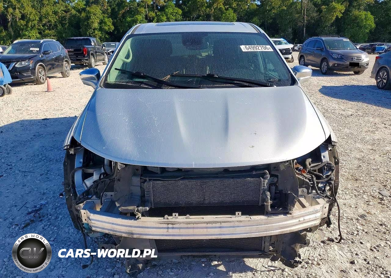 2022 Chrysler Pacifica Hybrid Limited VIN:2C4RC1S75NR145000 - 5