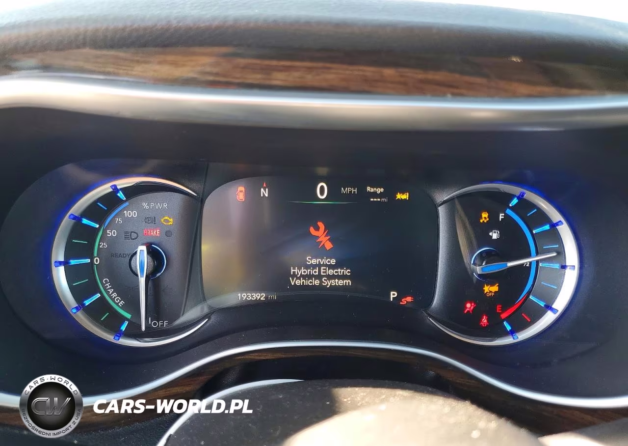 2022 Chrysler Pacifica Hybrid Limited VIN:2C4RC1S75NR145000 - 9