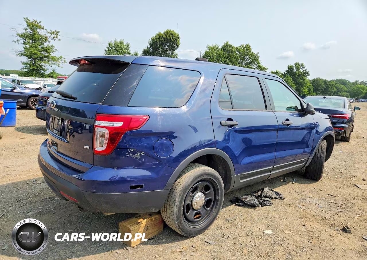 2015 Ford Explorer Police Interceptor VIN:1FM5K8AR8FGC67927 - 3