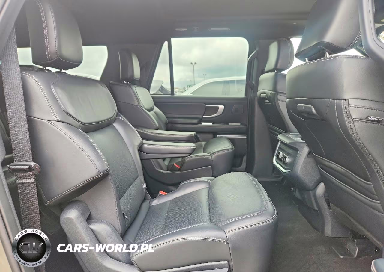 2025 Ford Expedition Max Platinum VIN:1FMJK1MG7SEA00722 - 11
