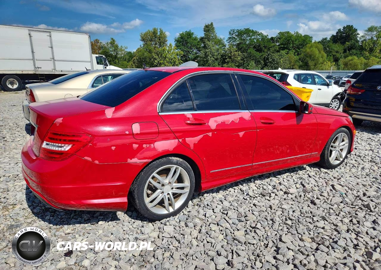 2013 Mercedes-Benz C 250 VIN:WDDGF4HB5DA790850 - 3