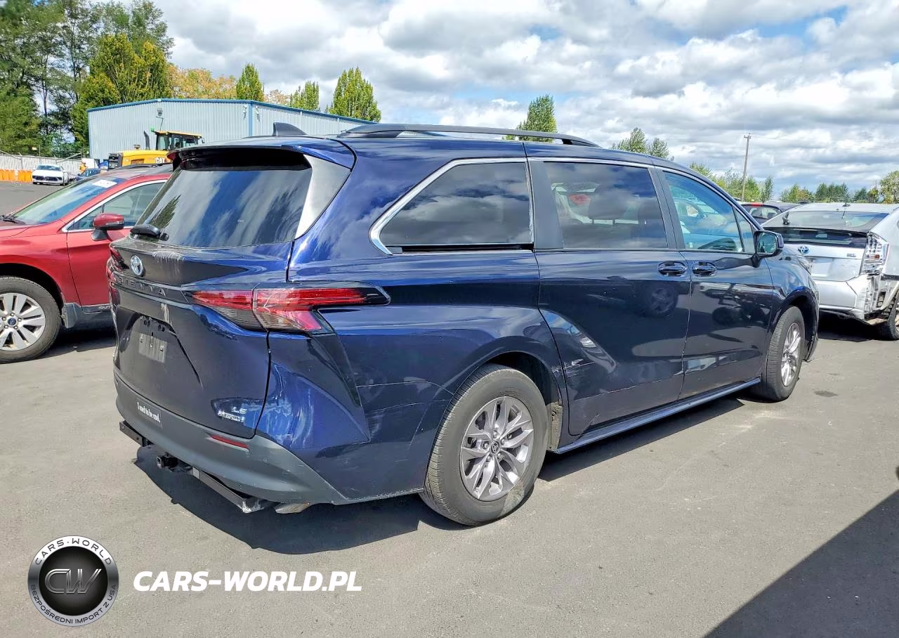 2022 Toyota Sienna Le VIN:5TDKSKFC9NS067684 - 3