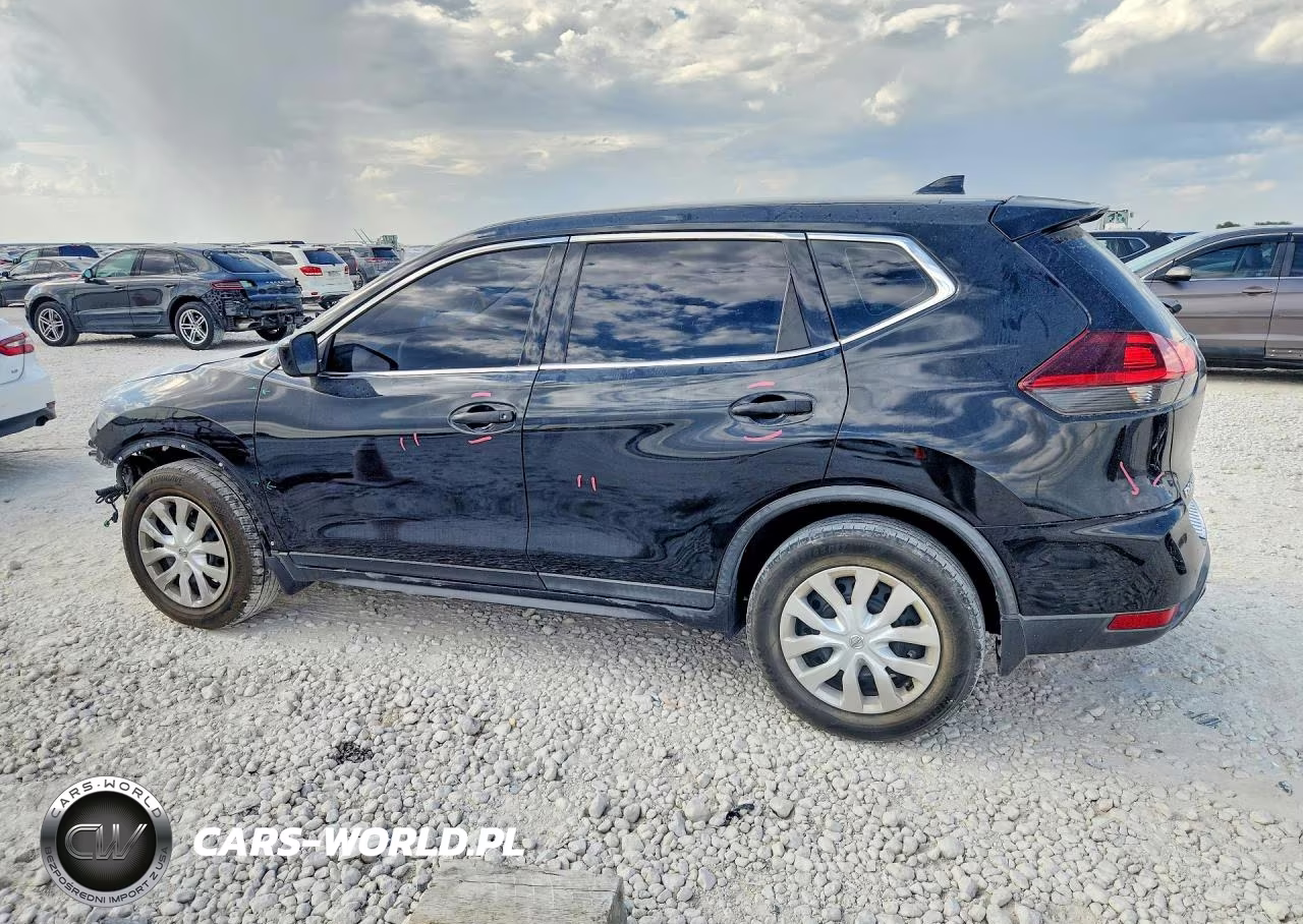 2018 Nissan Rogue S VIN:KNMAT2MT8JP561986 - 2