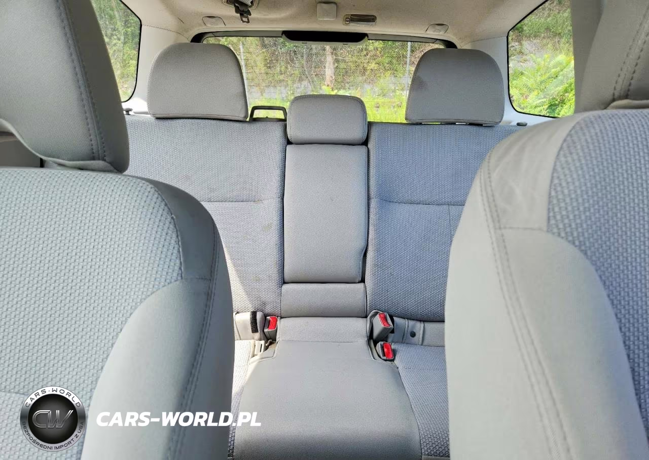 2011 Subaru Forester 2.5X VIN:JF2SHABC3BH735026 - 10