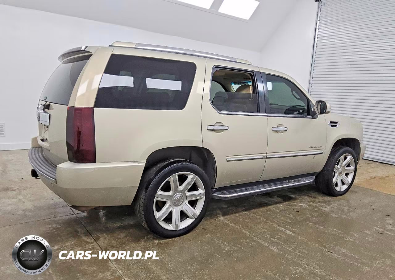 2007 Cadillac Escalade Luxury VIN:1GYFK63867R263361 - 3
